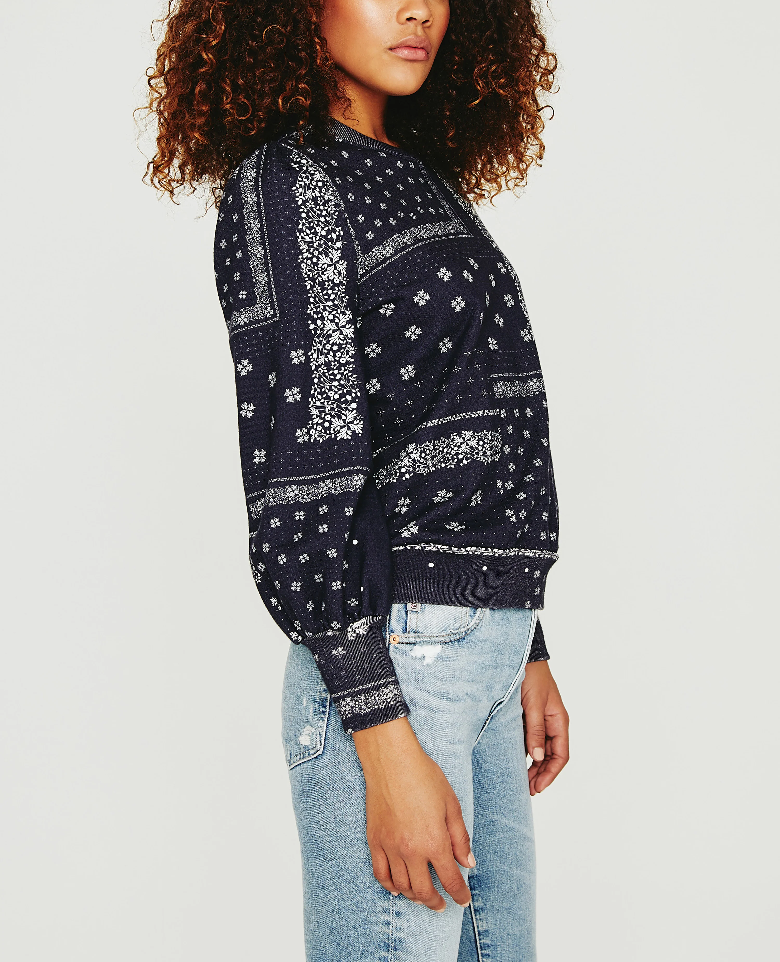 Hailey Sweatshirt - Image 5