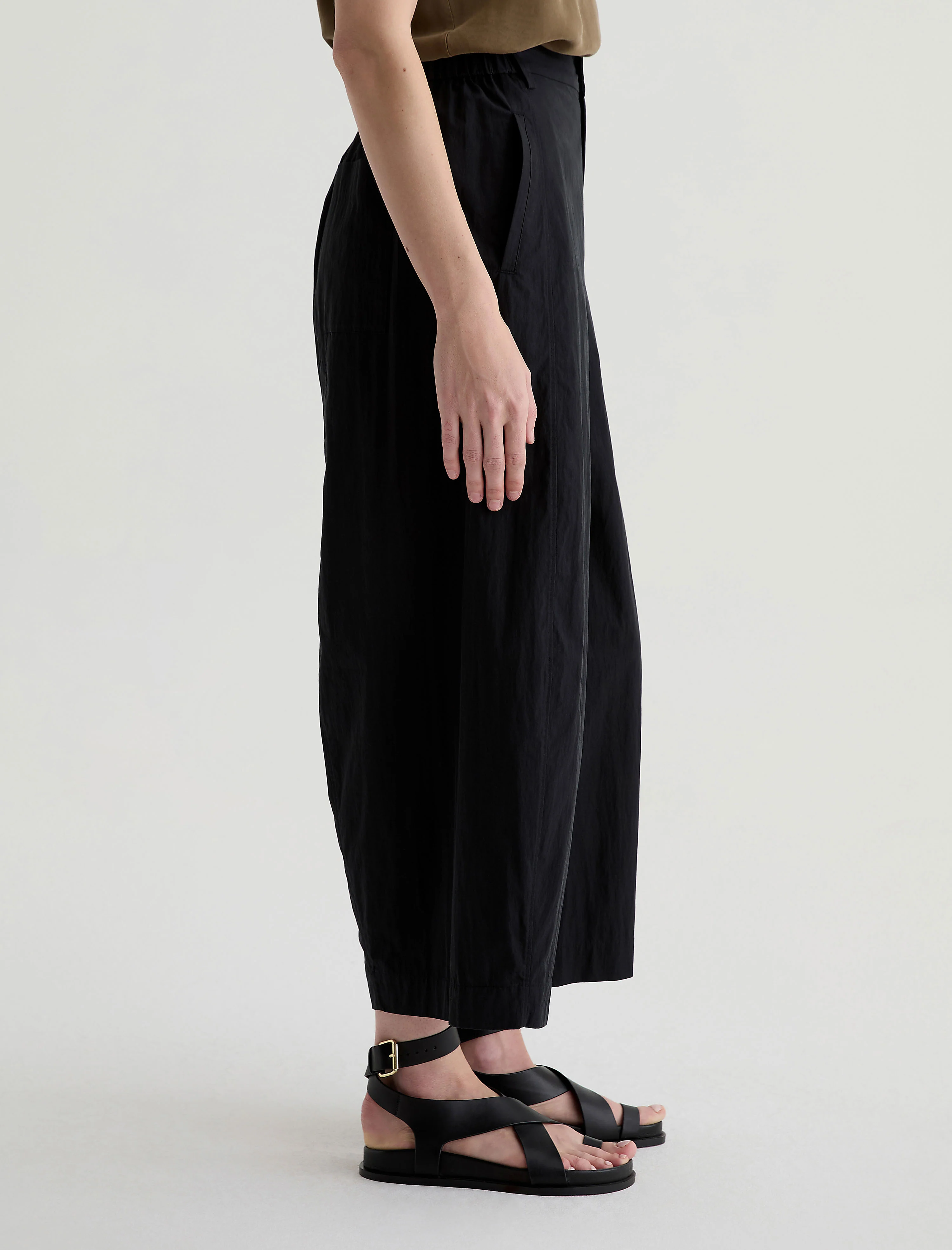 Jasmin - Image 5