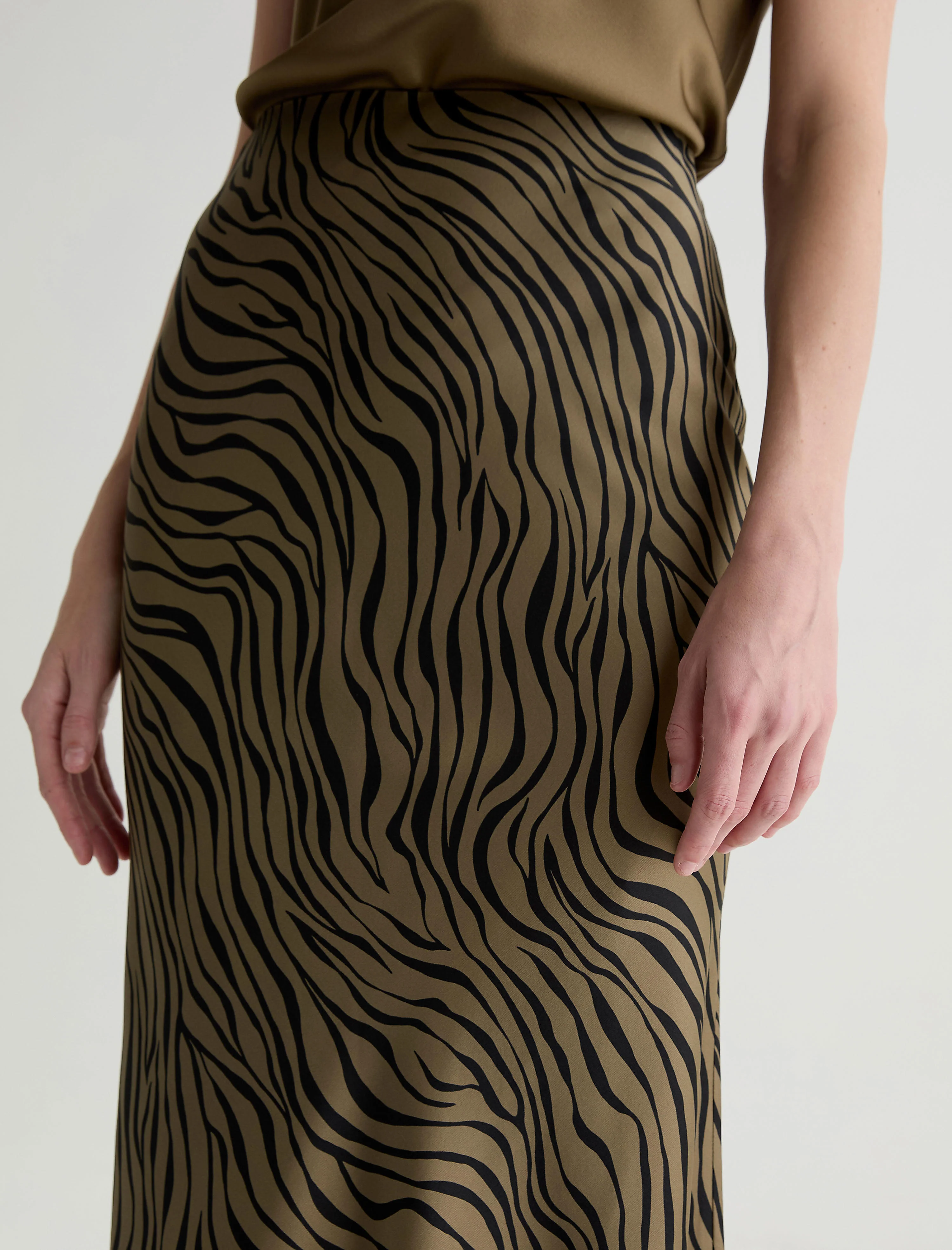 Karina Skirt - Image 4