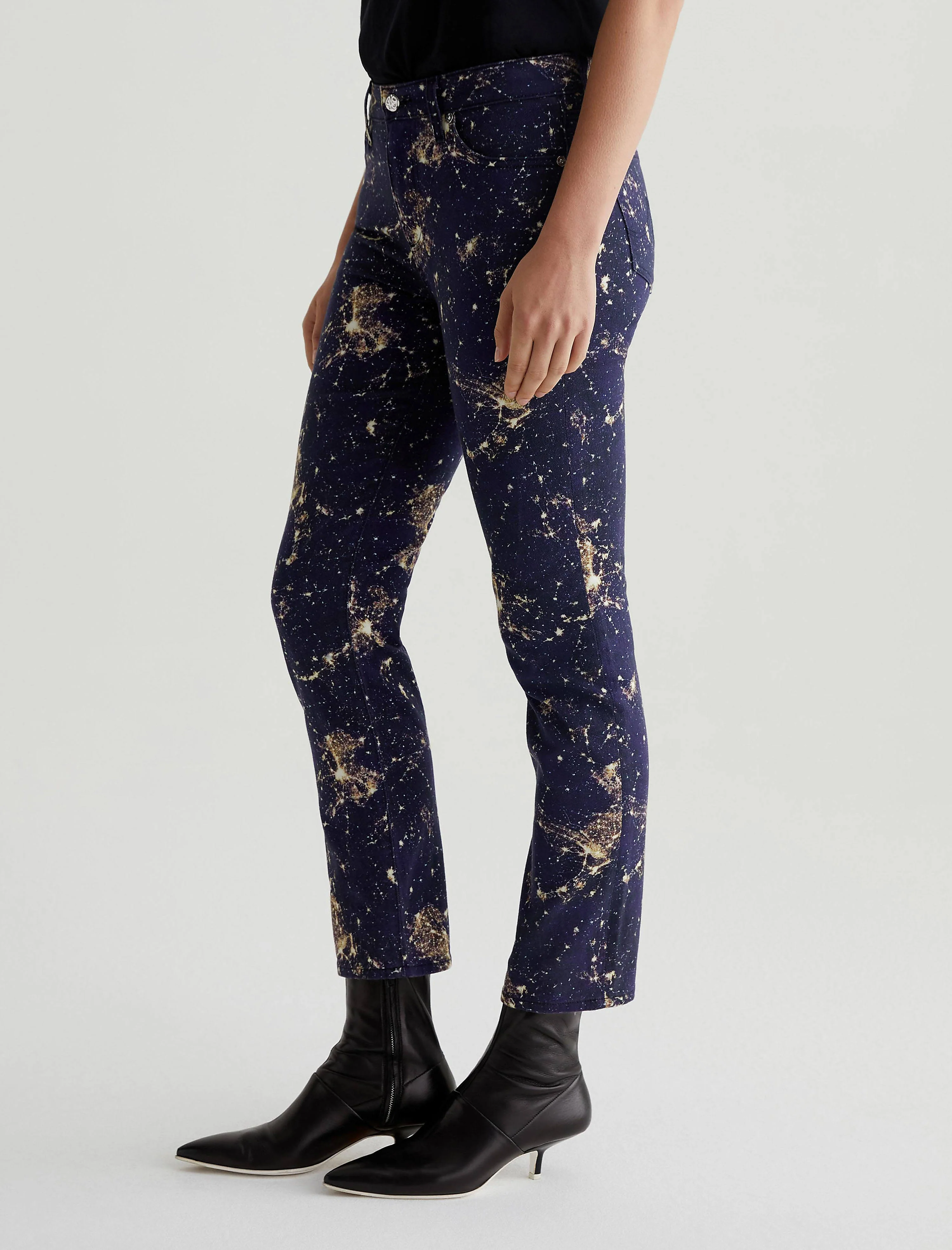 Mari - Image 6
