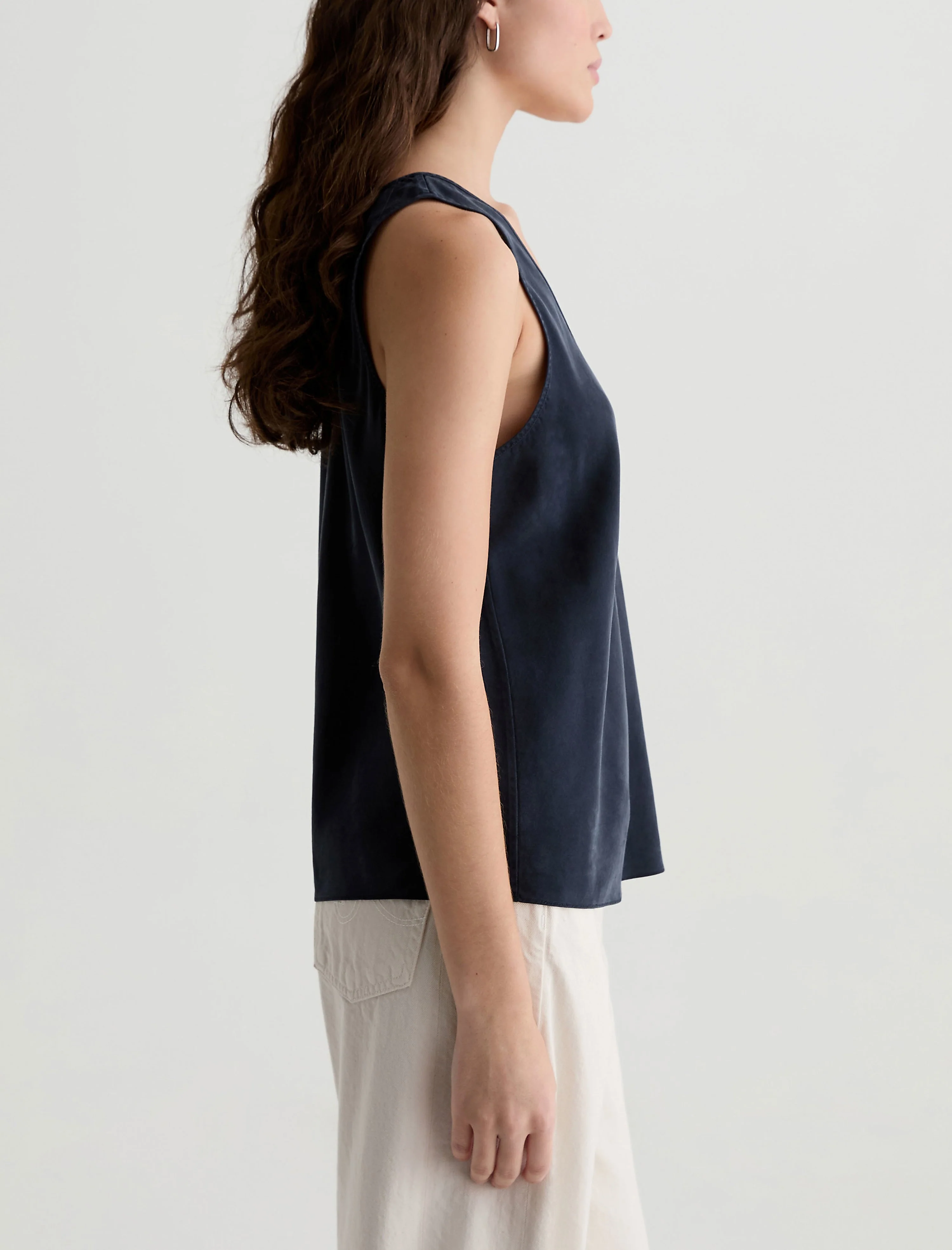 Nicola Tank - Image 4