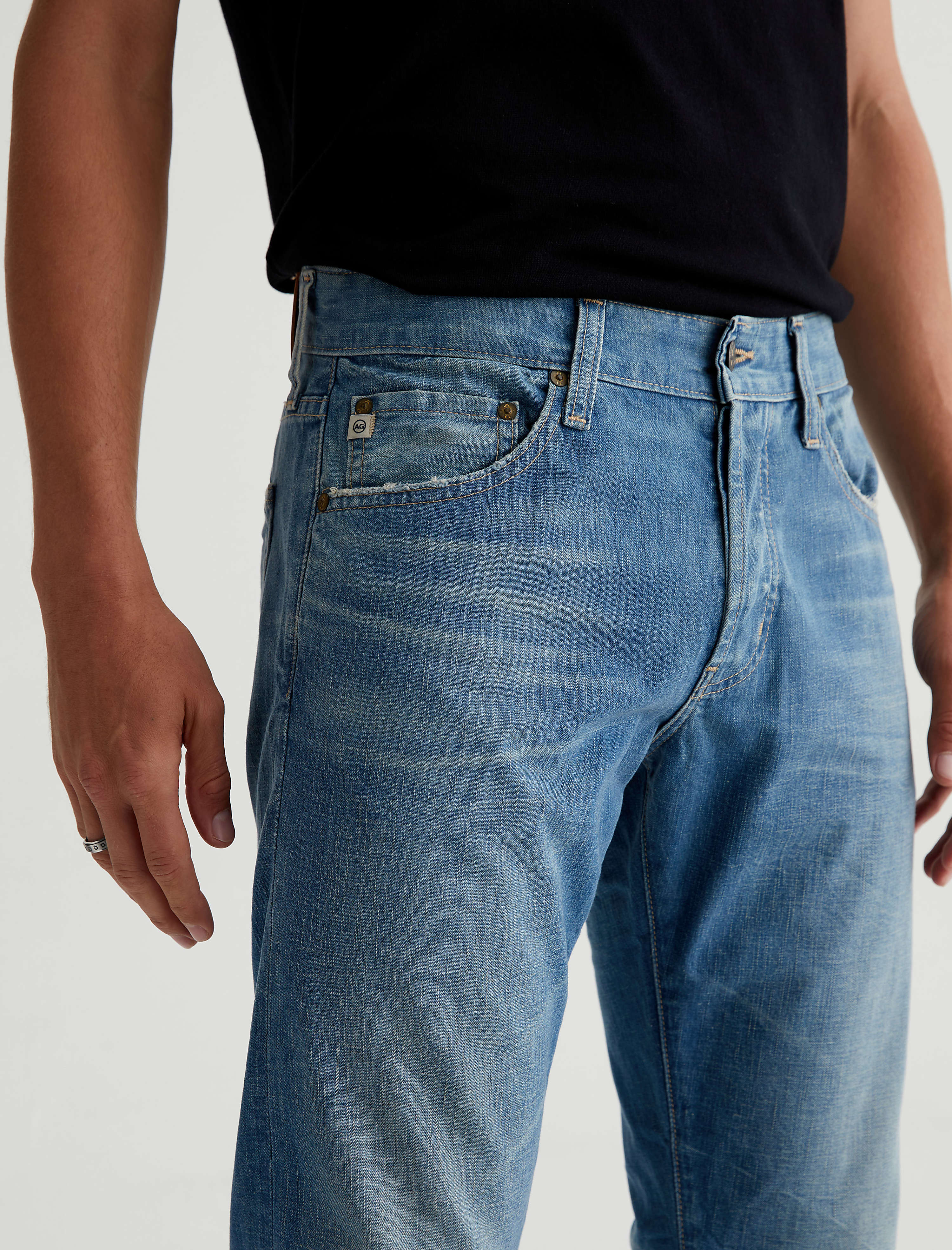 Tellis Selvage - Image 3
