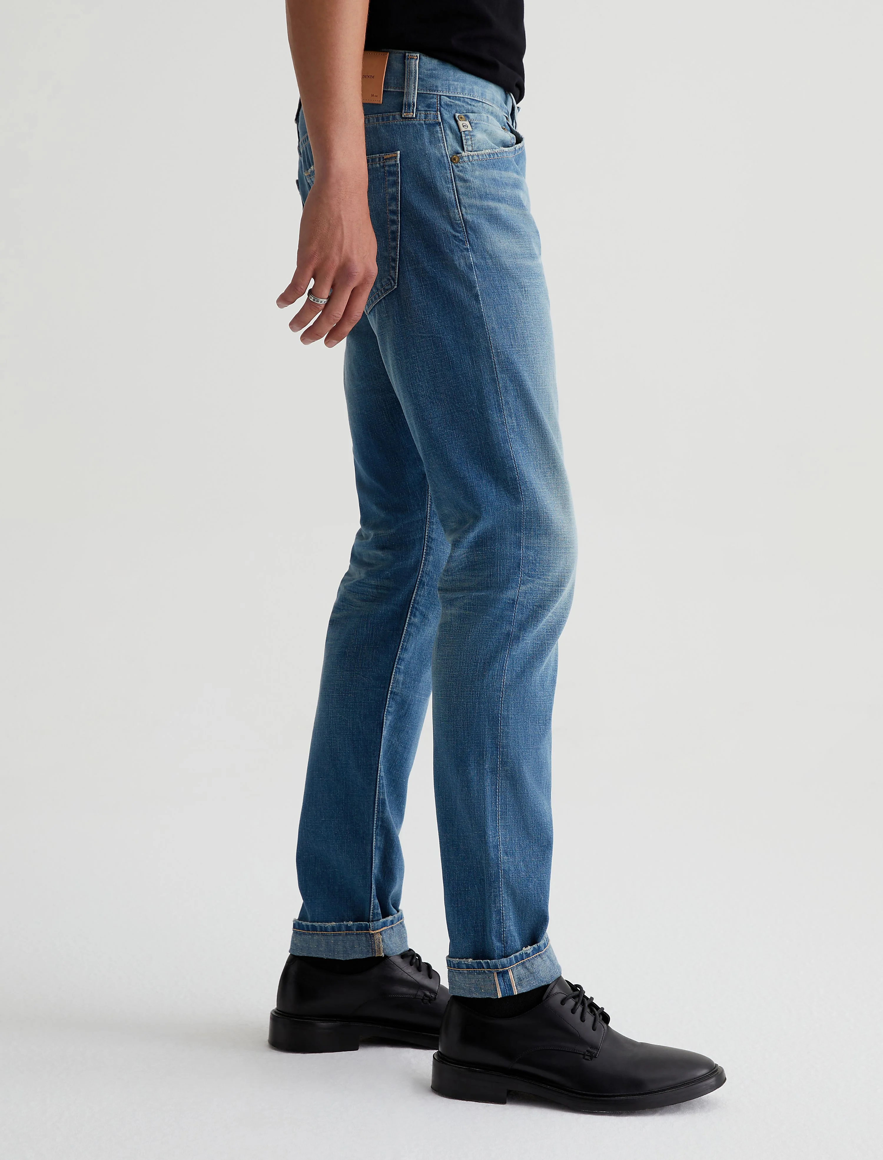 Tellis Selvage - Image 4