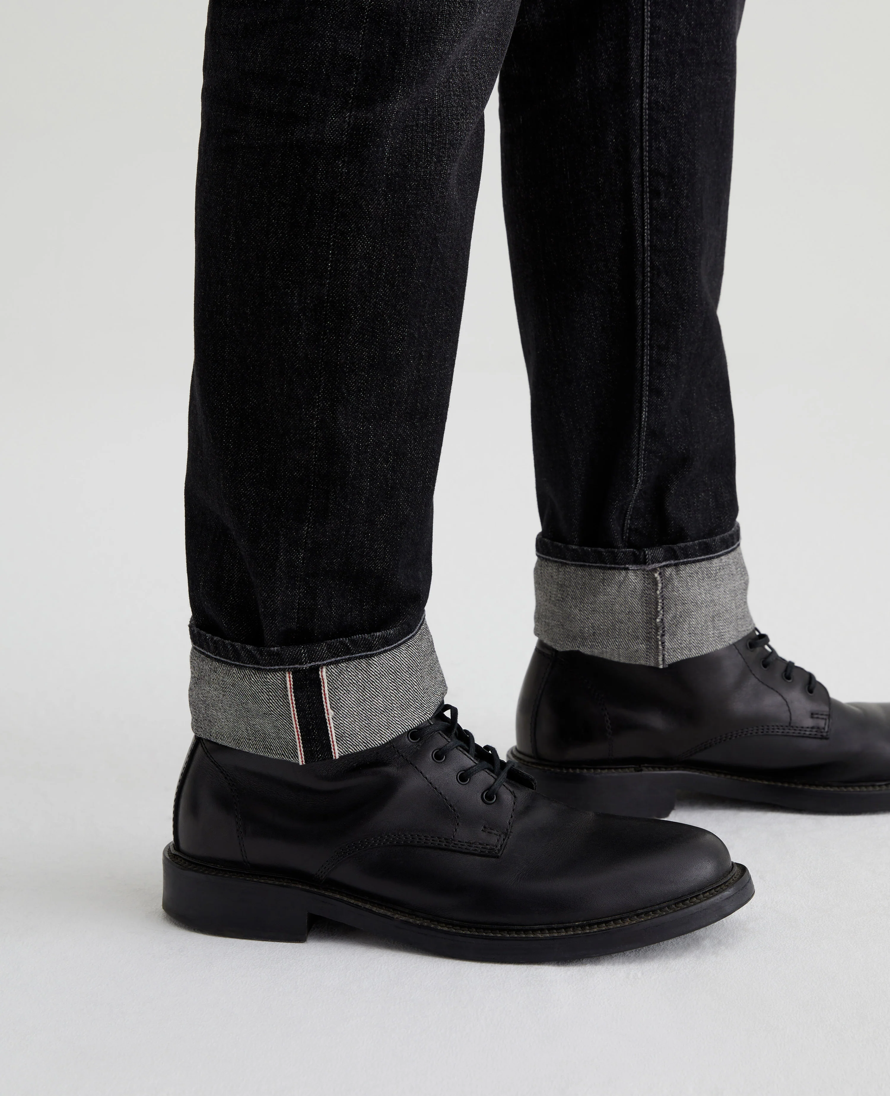 Tellis Selvage - Image 5