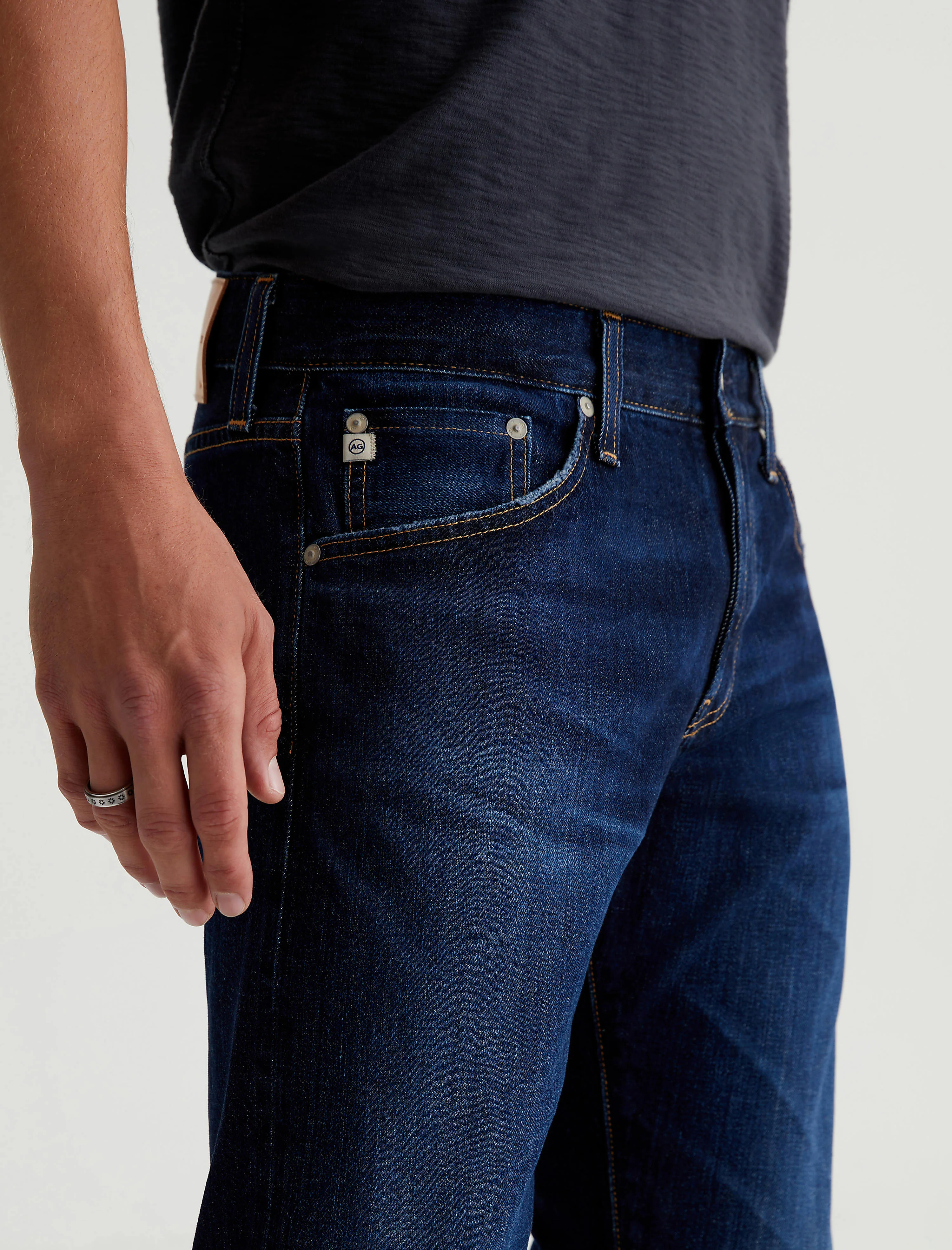 Tellis Selvage - Image 3